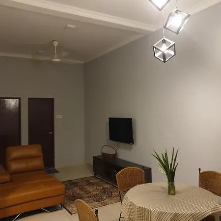 Sarod Inn Meru Homestay 3-Bedroom Apartment Klang Exterior photo